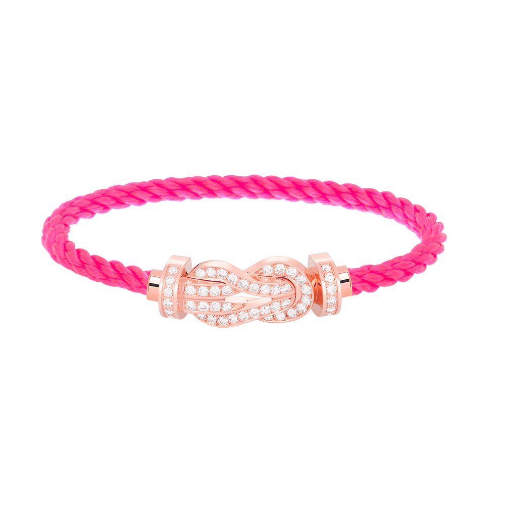 [Cyra] CHANCE GROSSES ARMBAND MIT 8-STELLIGER SCHNALLE UND VOLLBESATZ MIT DIAMANTEN IN ROSÉGOLD