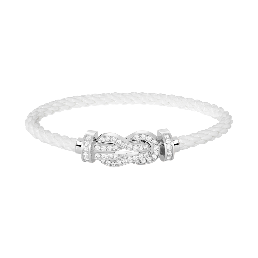 [Cyra] CHANCE GROSSES ARMBAND MIT 8-STELLIGER SCHNALLE UND VOLLBESATZ MIT DIAMANTEN IN SILBER
