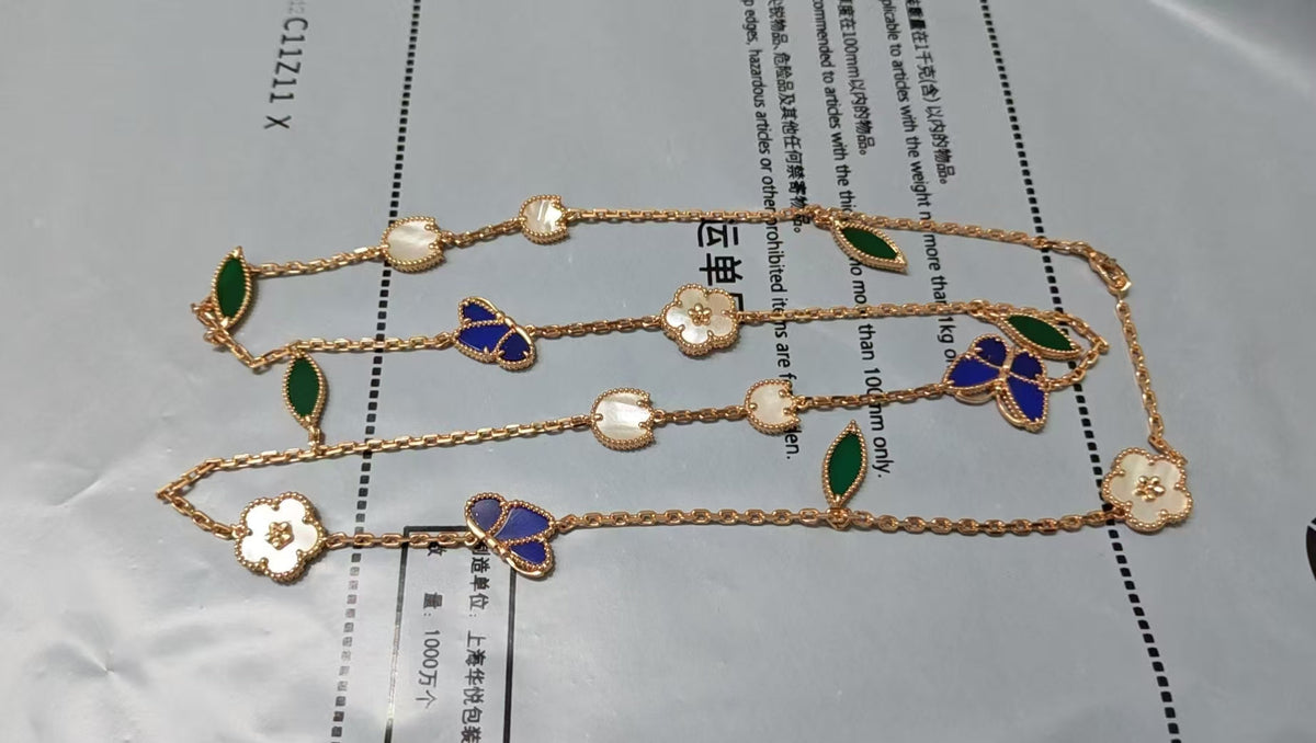 [Cyra]  26 NEW CLOVER 15 MOTIFS LUCKY NECKLACE
