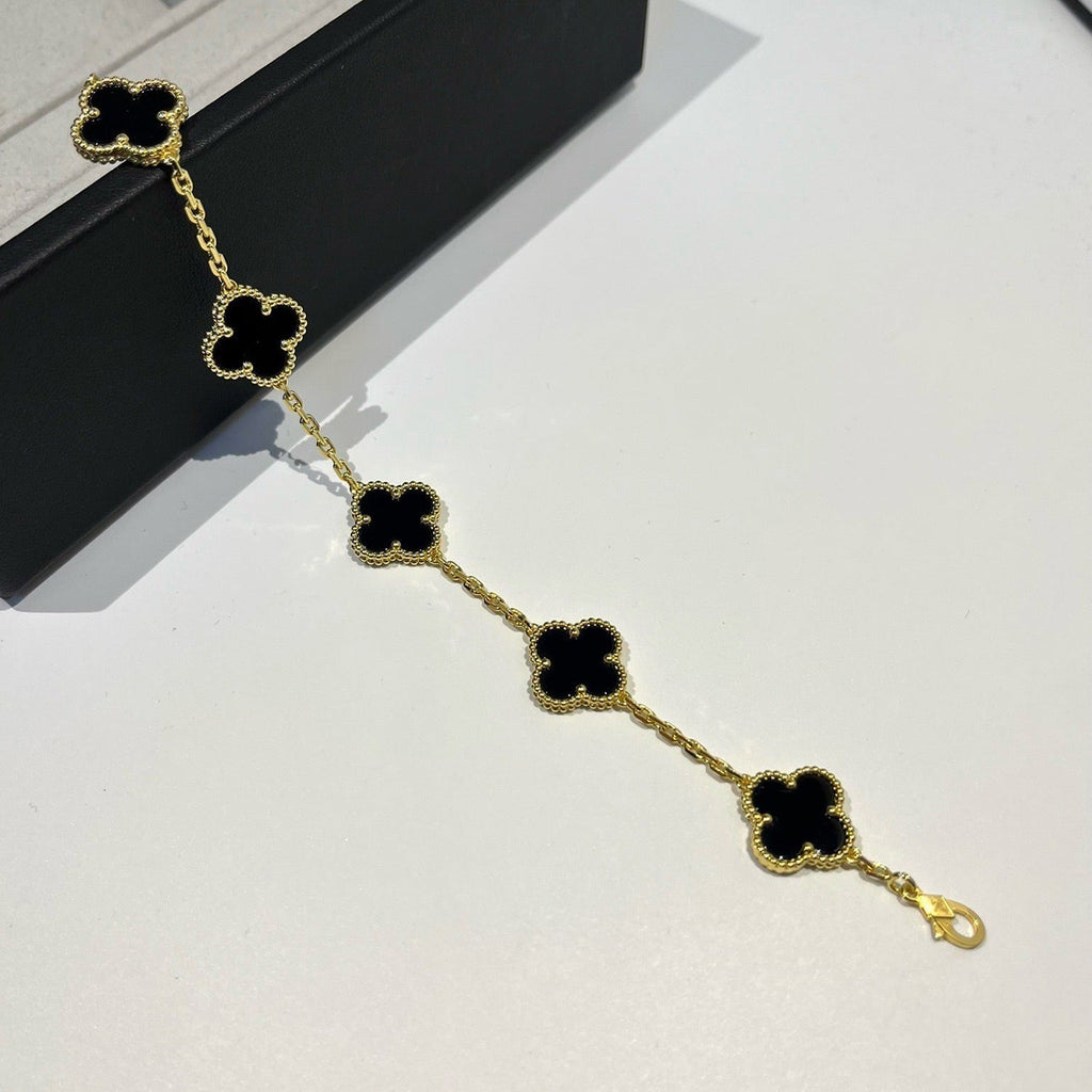 [Cyra] NEUE CLOVER 5 MOTIV ONYX ARMBAND KOLLEKTION