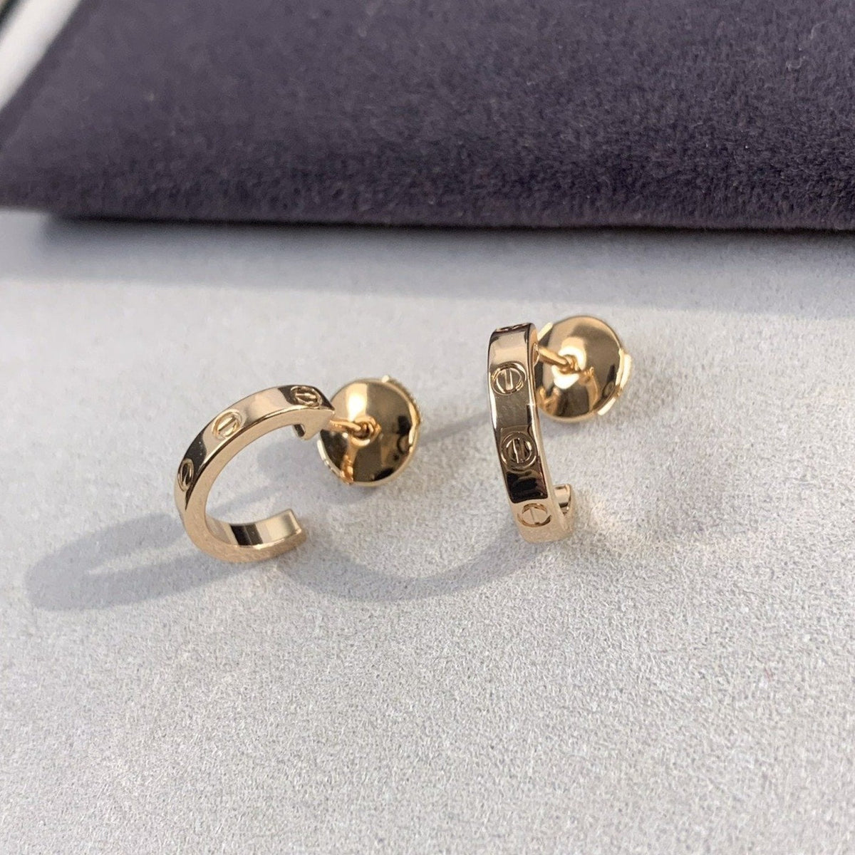 [Cyra]  LOVE EARRINGS 2.65MM PINK GOLD