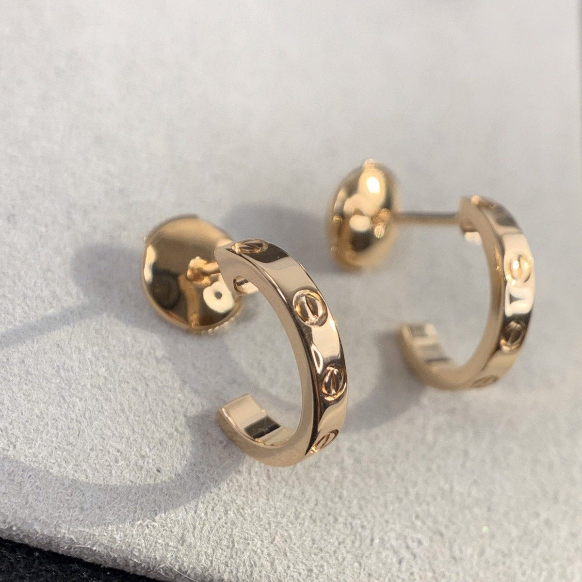 [Cyra]  LOVE EARRINGS 2.65MM PINK GOLD