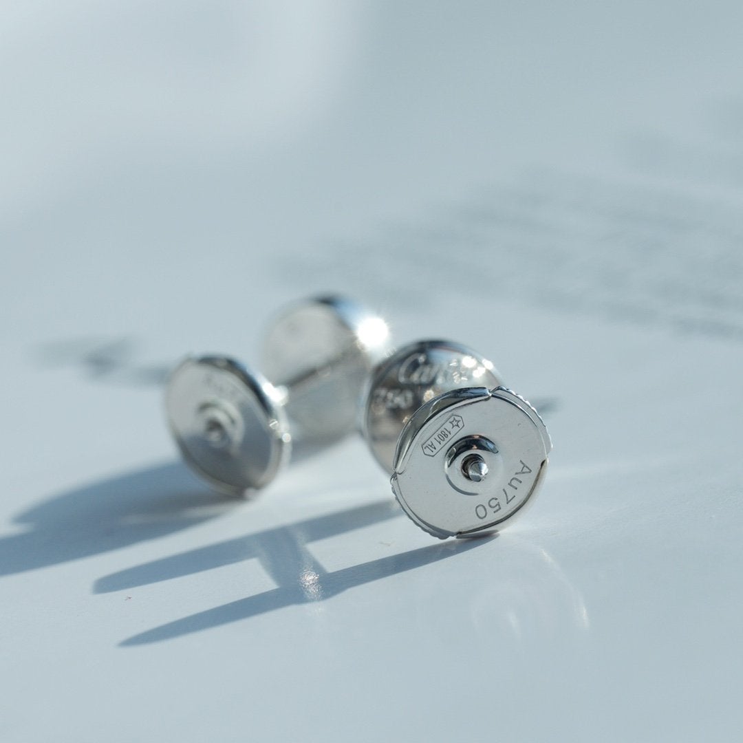[Cyra]  LOVE EARRINGS SILVER 10MM