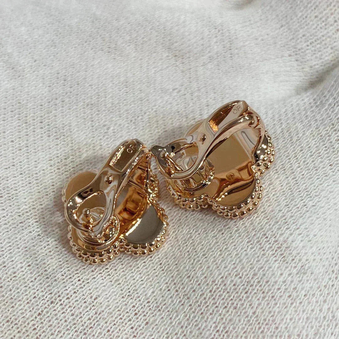[Cyra]  CLOVER MEDIUM 1 MOTIFS CARNELIAN  DIAMOND earrings