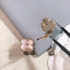 [Cyra]  CLOVER MEDIUM 1 MOTIFS  PINK MOP DIAMOND EARRINGS