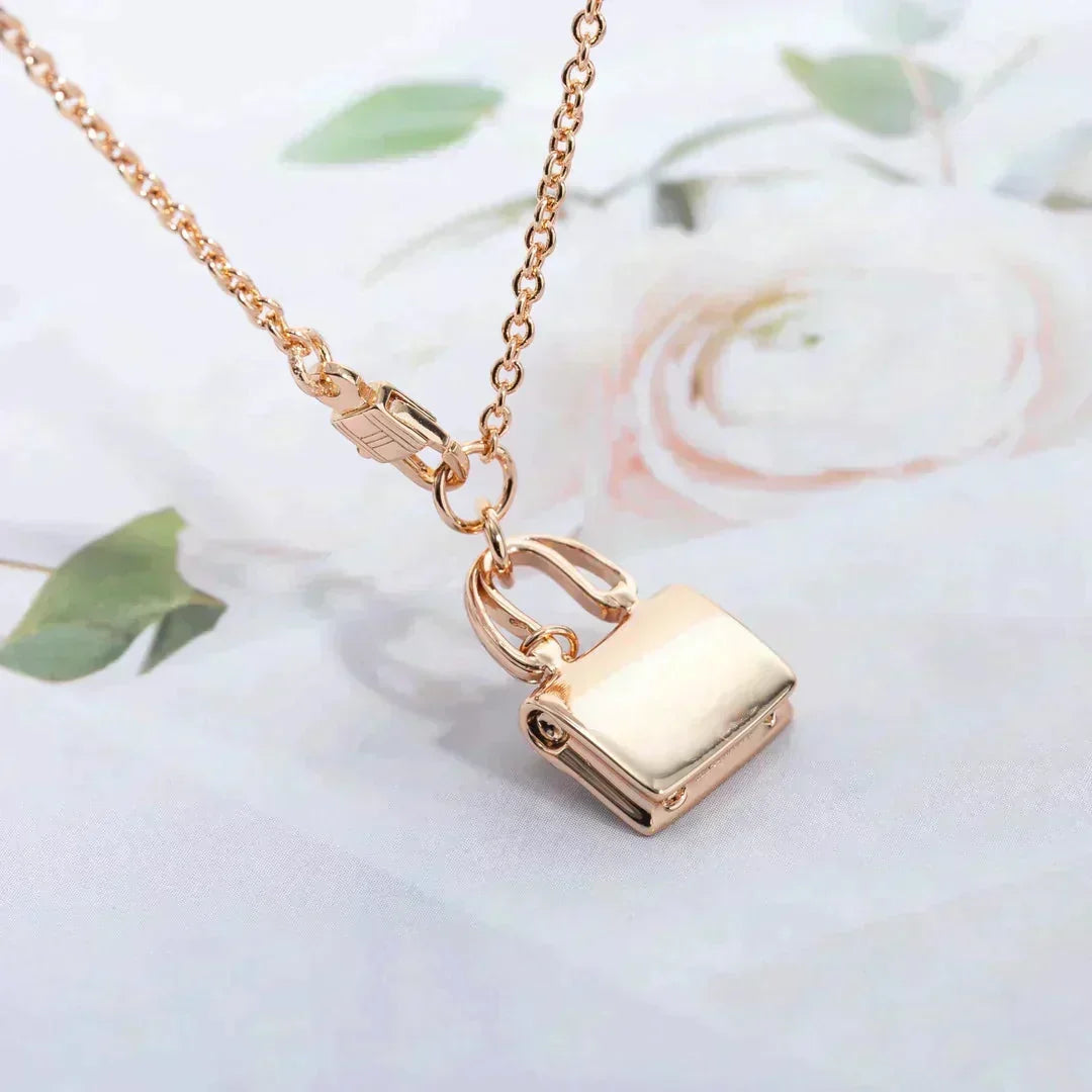 [Cyra]  AMULETTE PEDANT ROSE GOLD NECKLACE