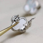 [Cyra]  CLOVER MEDIUM 1 MOTIFS  WHITE MOP EARRINGS SILVER