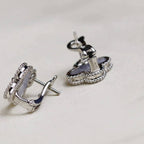 [Cyra]  CLOVER MEDIUM 1 MOTIFS  WHITE MOP EARRINGS SILVER