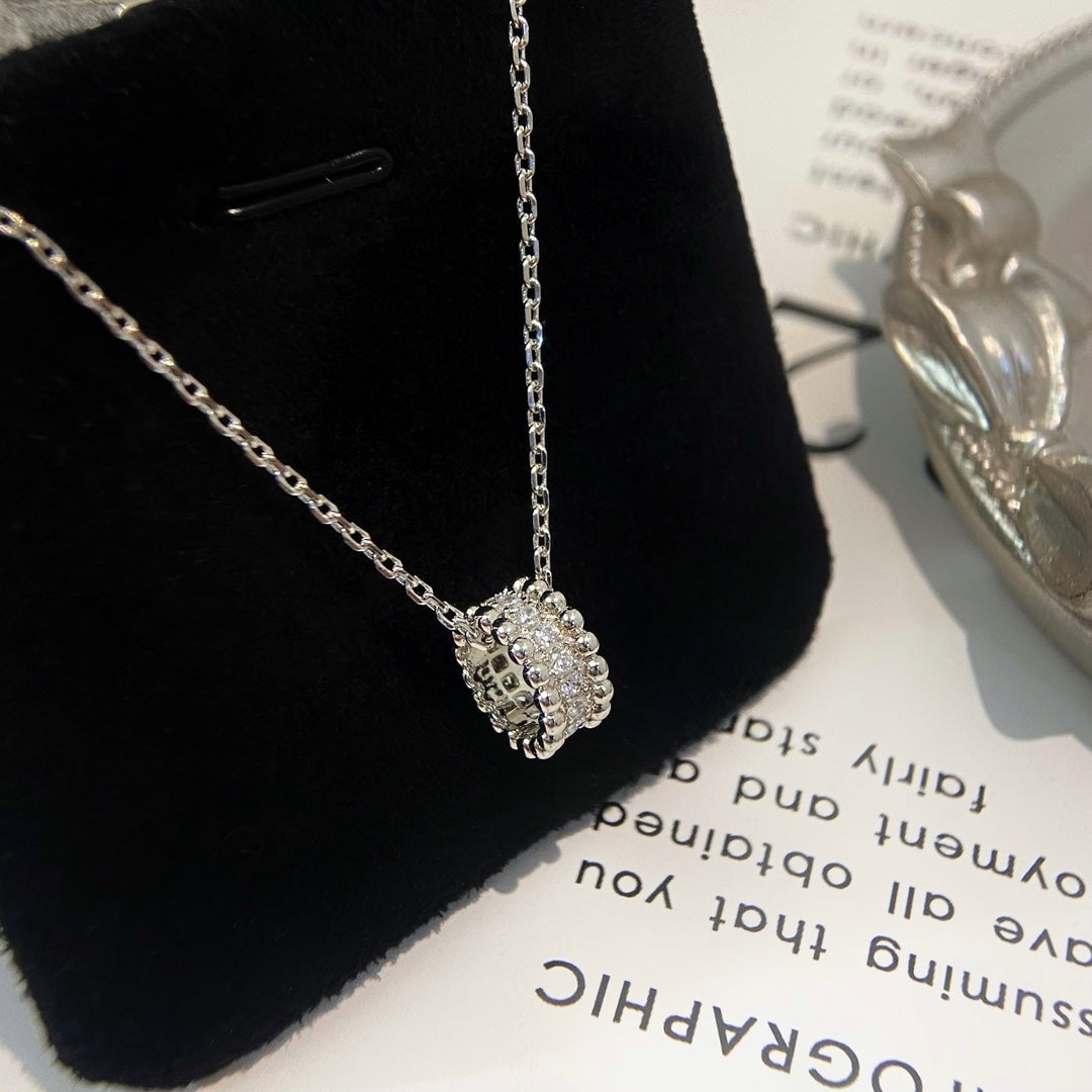 [Cyra]  PERLEE DIAMOND NECKLACE