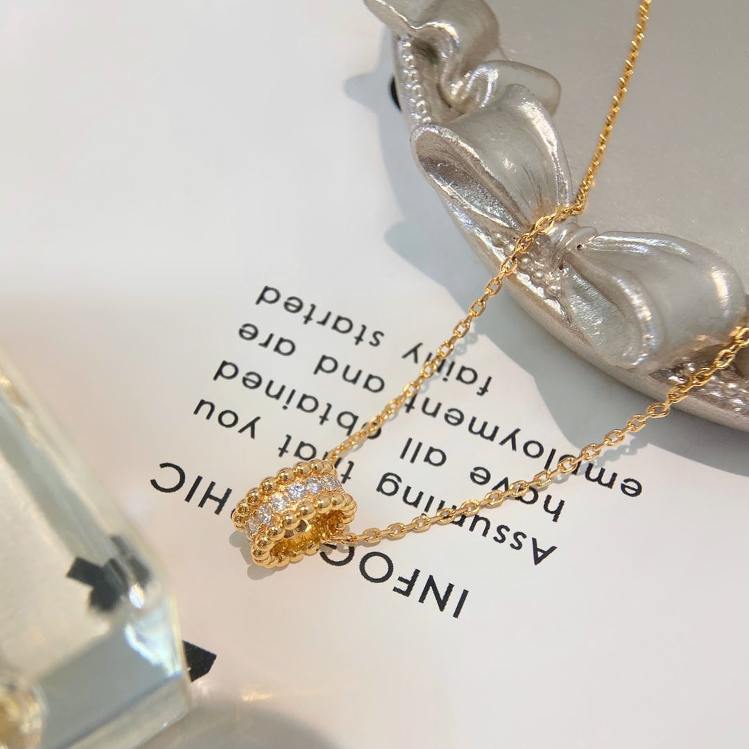[Cyra]  PERLEE DIAMOND NECKLACE