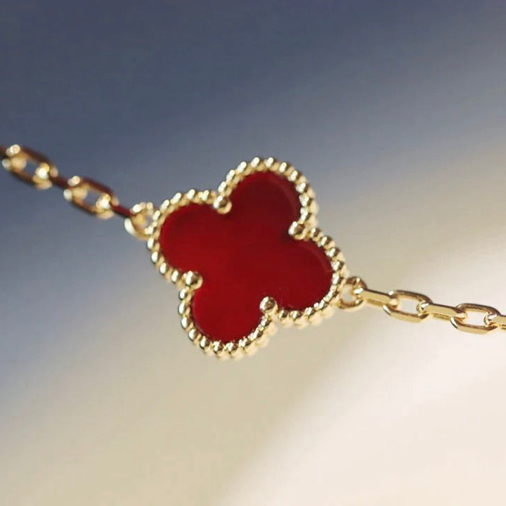 [Cyra]  CLOVER 20 MOTIFS CARNELIAN NECKLACE