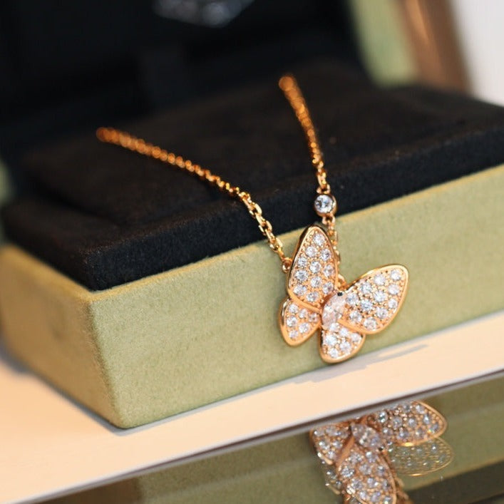[Cyra]  BUTTERFLY DIAMOND NECKLACE