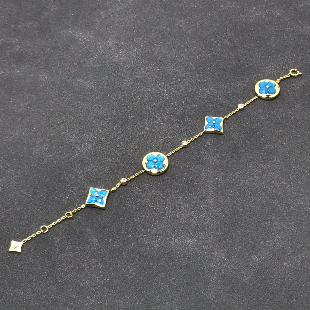 [Cyra]  STAR AND SUN TURQUOISE 4 MOTIFS 3 DIAMONDS