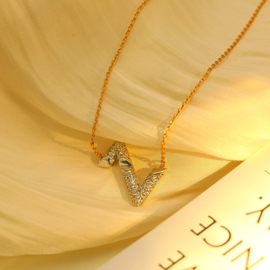 [Cyra]  VOLT SILVER DIAMOND PEDANT NECKLACE