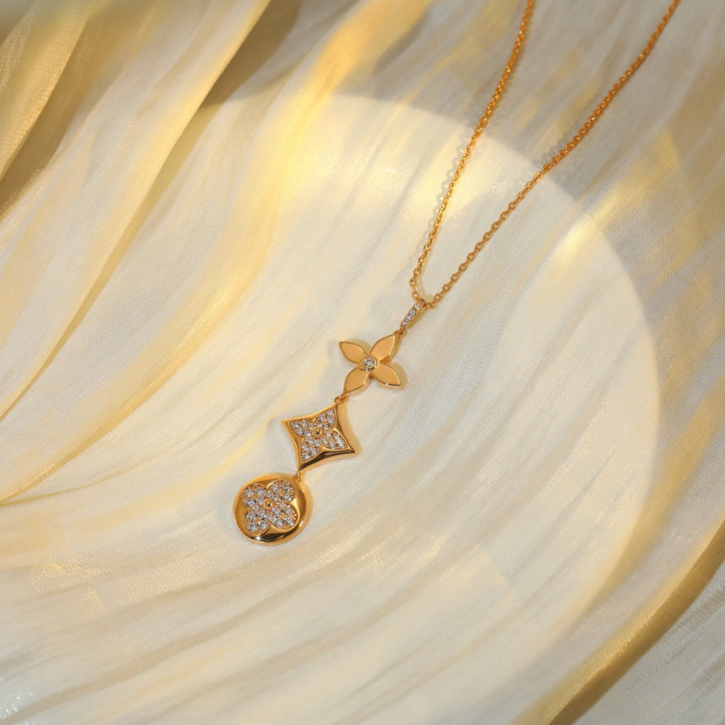 [Cyra] KETTE MIT STERN- UND SONNENDIAMANT IN ROSÉGOLD
