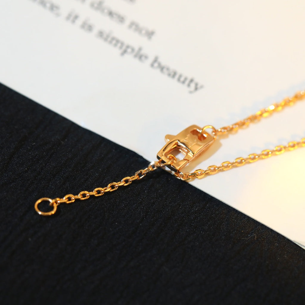 [Cyra] KETTE MIT STERN- UND SONNENDIAMANT IN ROSÉGOLD