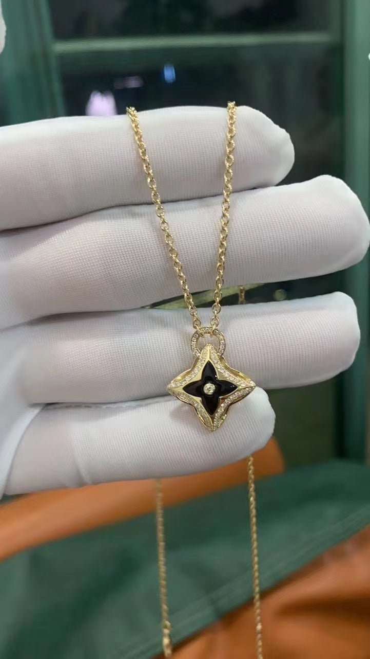 [Cyra]  STAR PEDANT PINK GOLD DIAMOND NECKLACE
