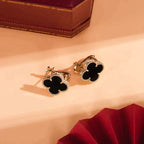 [Cyra]  CLOVER MEDIUM 1 MOTIFS  ONYX STUD EARRINGS
