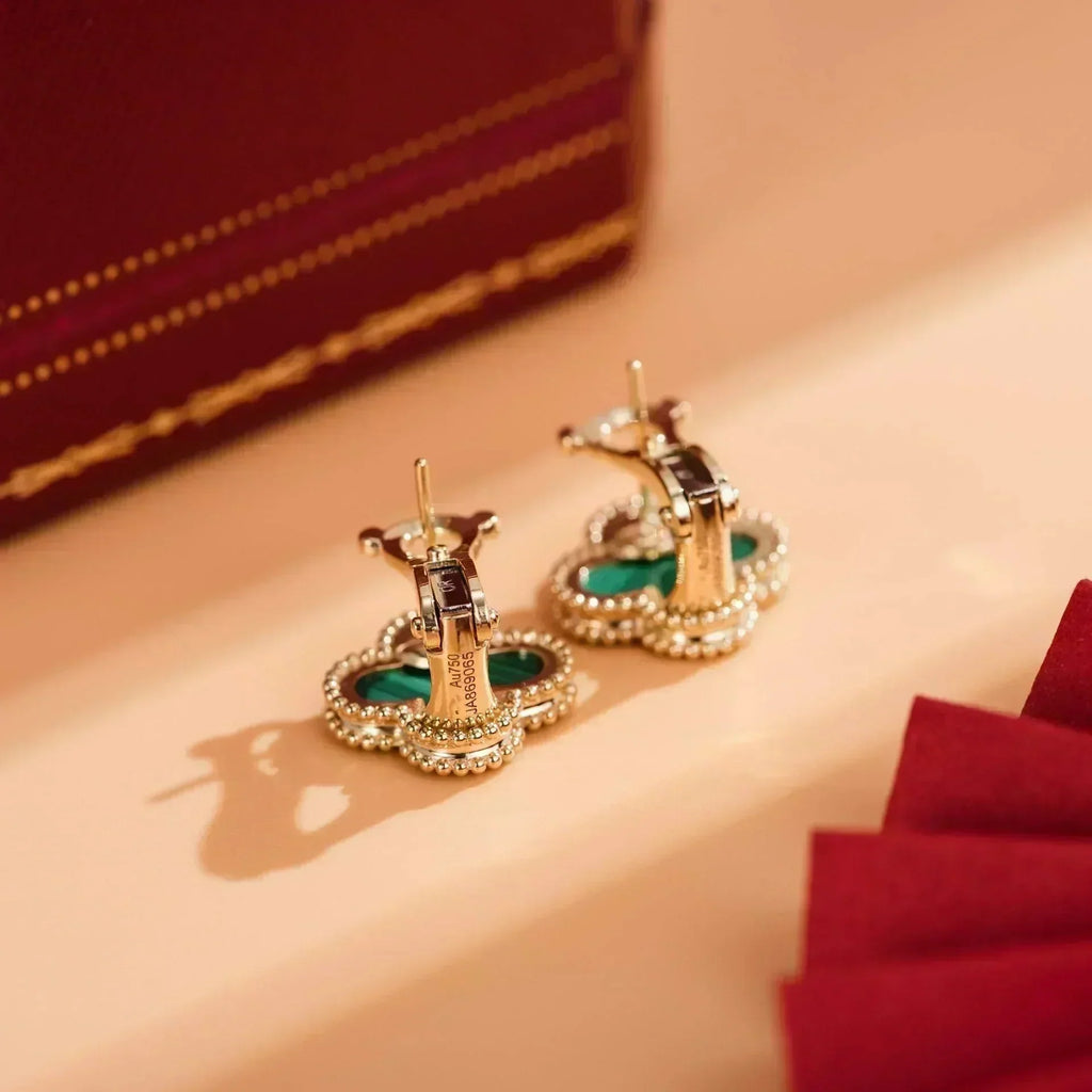 [Cyra]  CLOVER MEDIUM 1 MOTIFS MALACHITE  EARRINGS