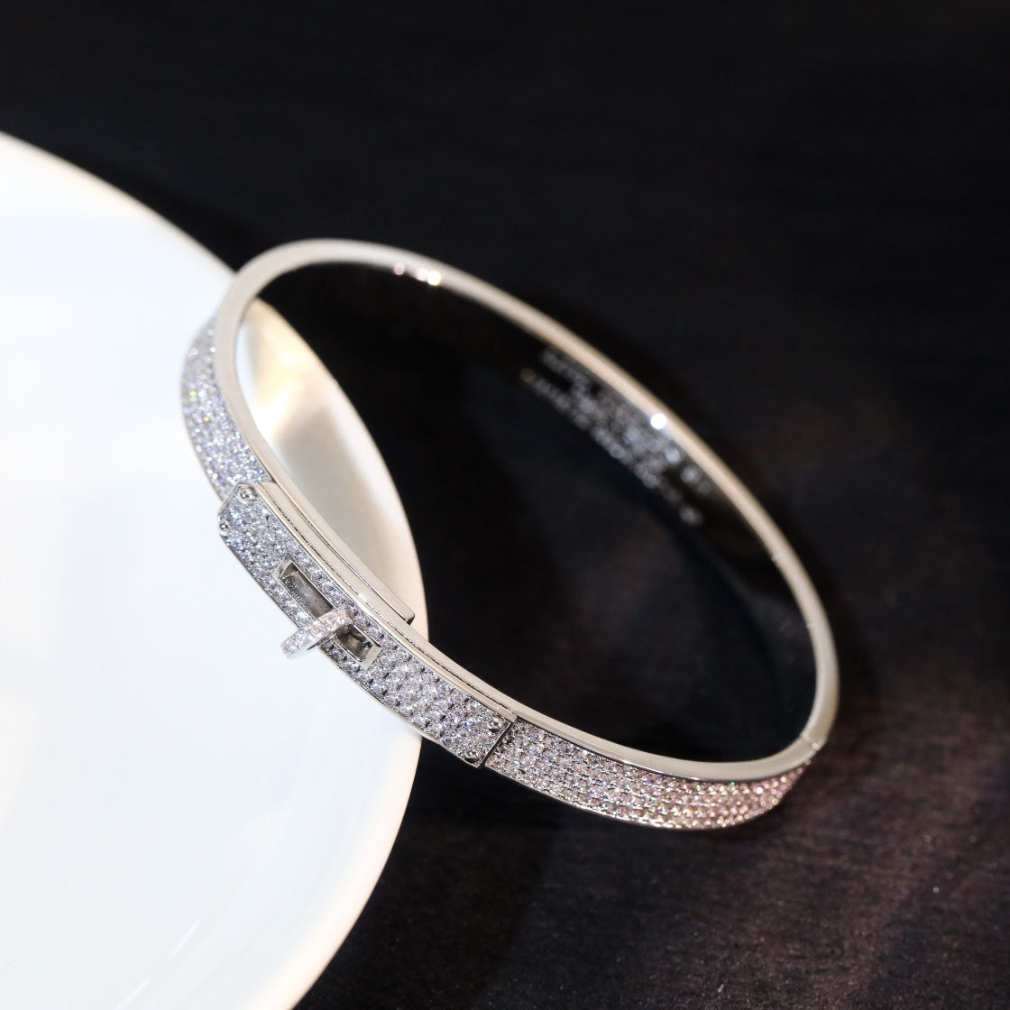 [Cyra] KELLY ARMBAND MIT DIAMANT-PAVÉ