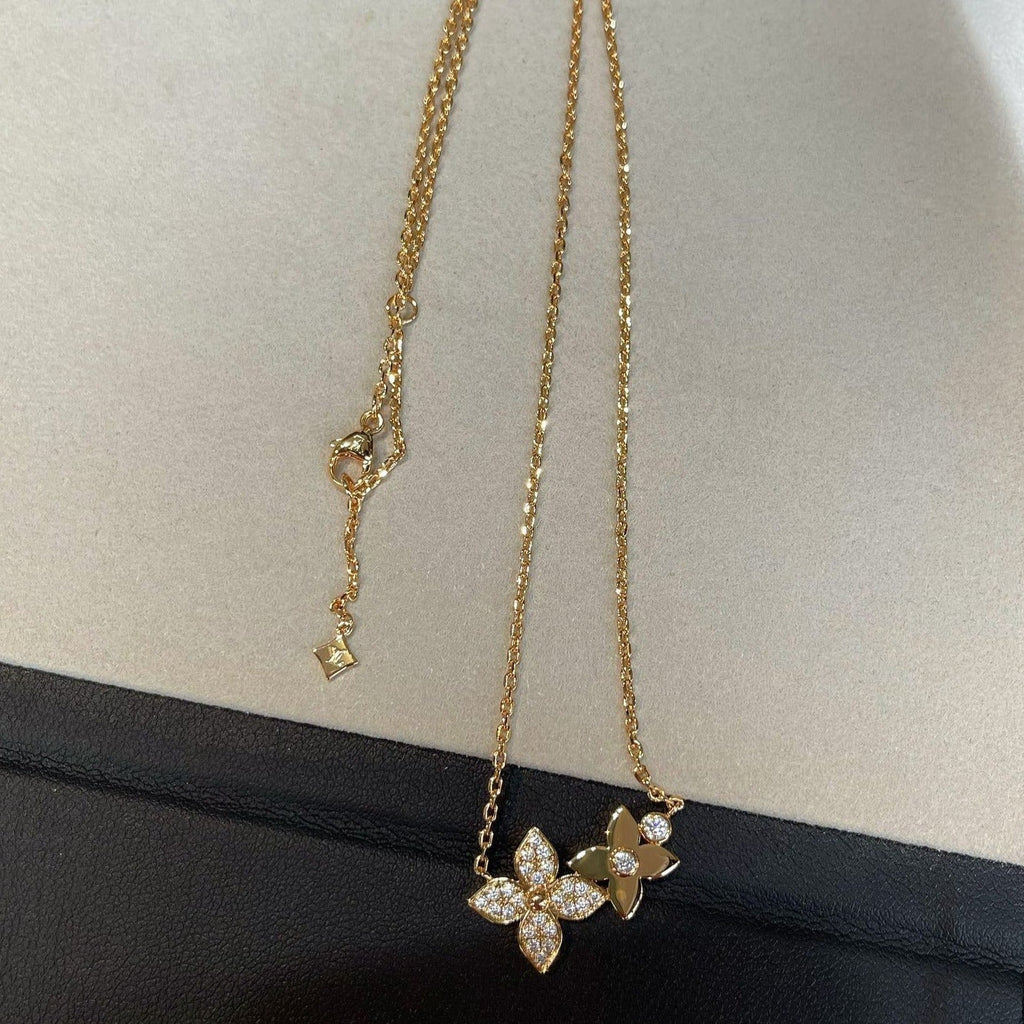 [Cyra]  STAR BLOSSOM NECKLACE PINK GOLD DIAMONDS