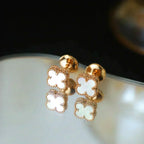 [Cyra]  CLOVER MINI 9.5MM WHITE MOP EARRINGS