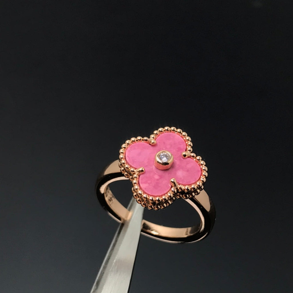[Cyra] CLOVER RHODONIT RING IN ROSÉGOLD