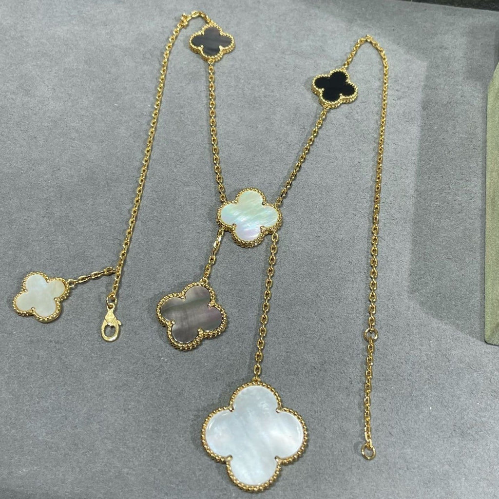 [Cyra]  CLOVER 6 MOTIF MOP ONYX GOLD NECKLACE