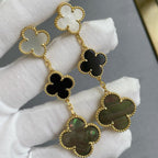 [Cyra] CLOVER 3 MOTIV OHRRINGE PERLMUTT ONYX DUNKLES PERLMUTT ROSÉGOLD