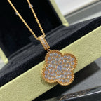 [Cyra] CLOVER 25MM GROSSER ANHÄNGER MIT DIAMANT-PAVÉ, LANGE HALSKETTE