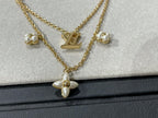 {
  "Cyra": "FLOWERGRAM GOLD MOP DOPPELREIHIGE HALSKETTE"
}