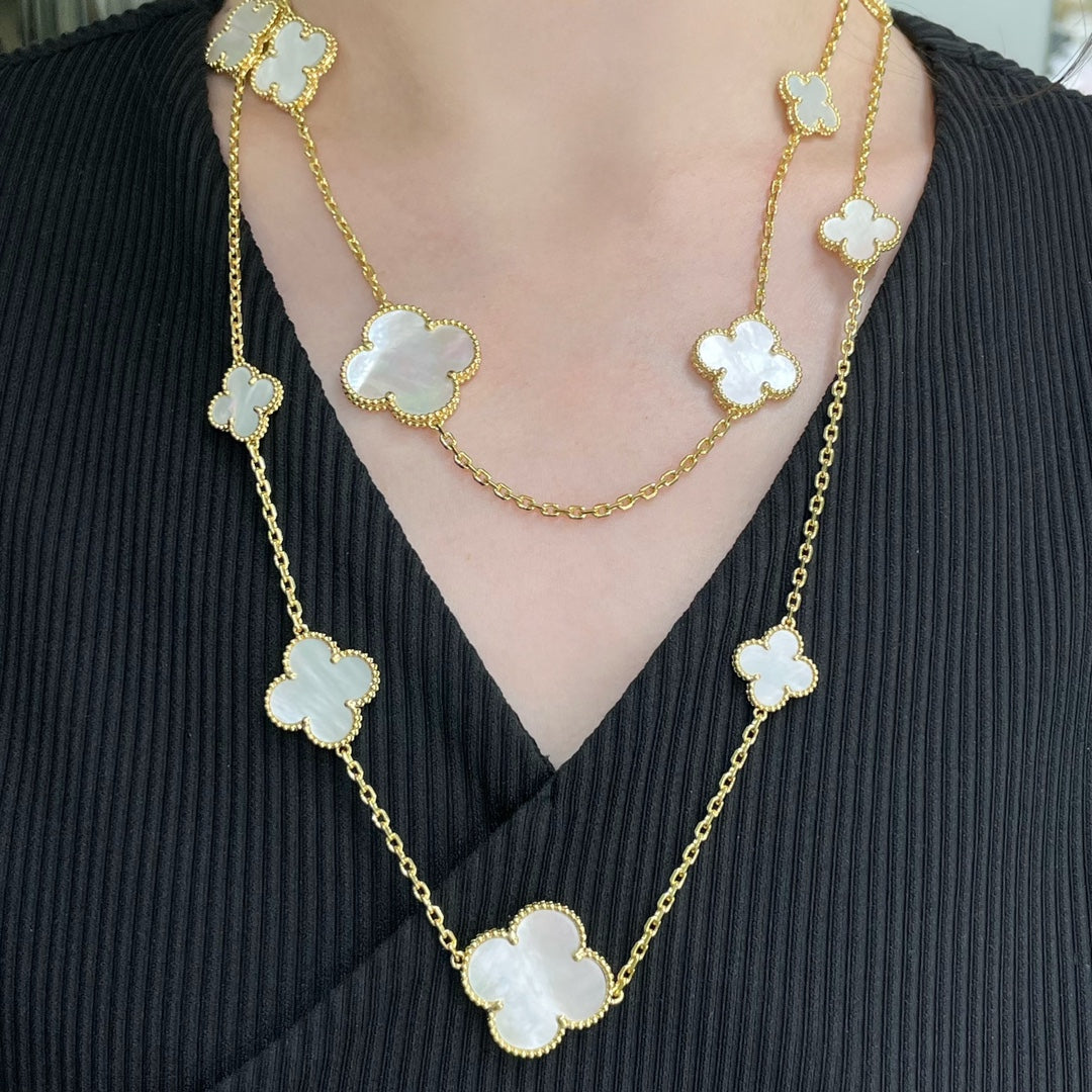 [Cyra]  CLOVER 16 MOTIF WHITE MOP GOLD NECKLACE