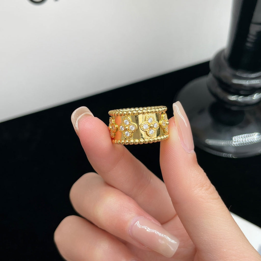 [Cyra]  PERLEE DIAMOND RING, GROSS