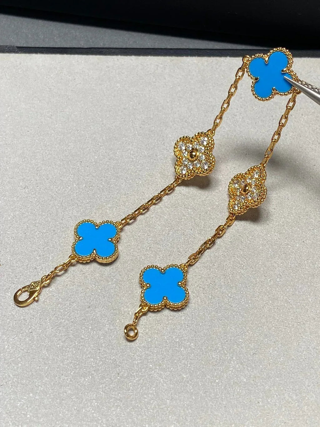 [Cyra] New CLOVER 5 MOTIF BLUE AGATE BRACELET COLLECTION