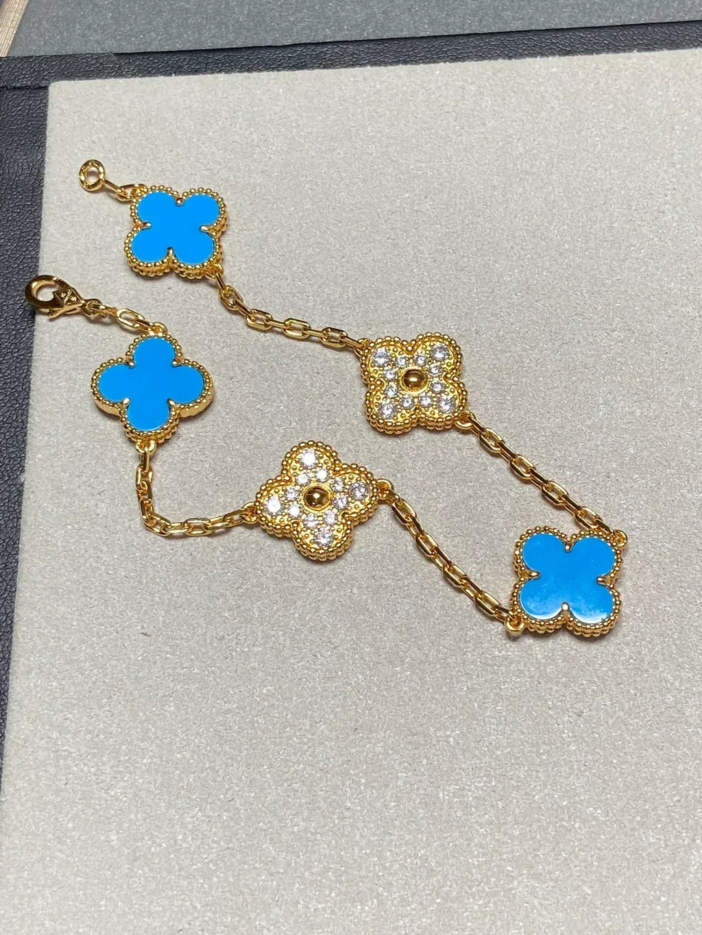 [Cyra] New CLOVER 5 MOTIF BLUE AGATE BRACELET COLLECTION