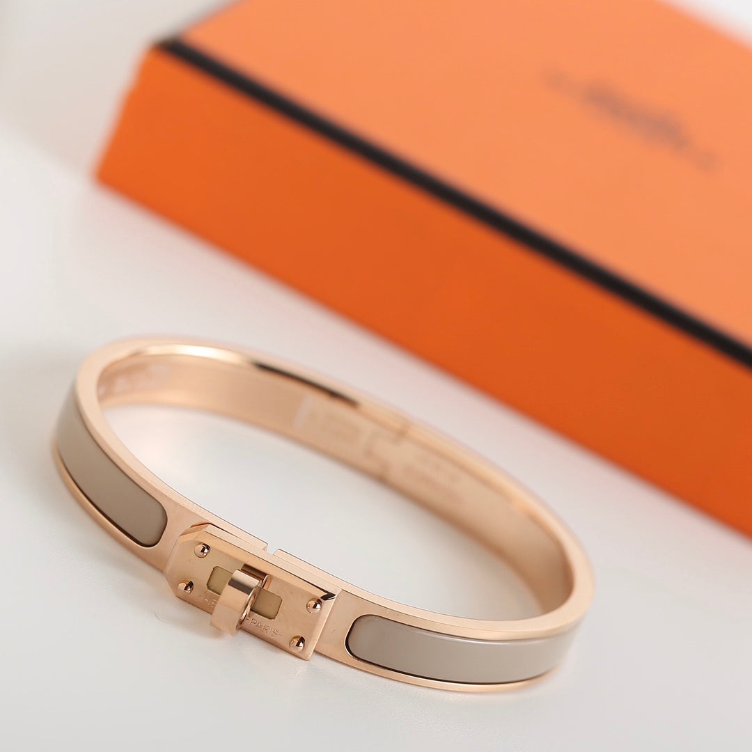 [Cyra]  HM KELLY ARMBAND GRAU