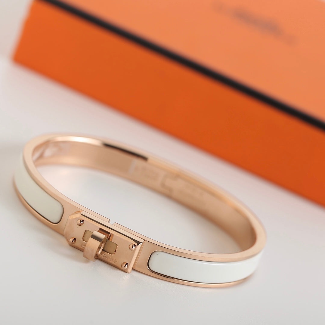 [Cyra]  HM KELLY WHITE BRACELET