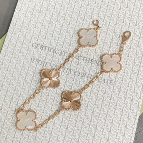 [Cyra] New CLOVER WHITE PEARL MOP 5 MOTIF BRACELET COLLECTION