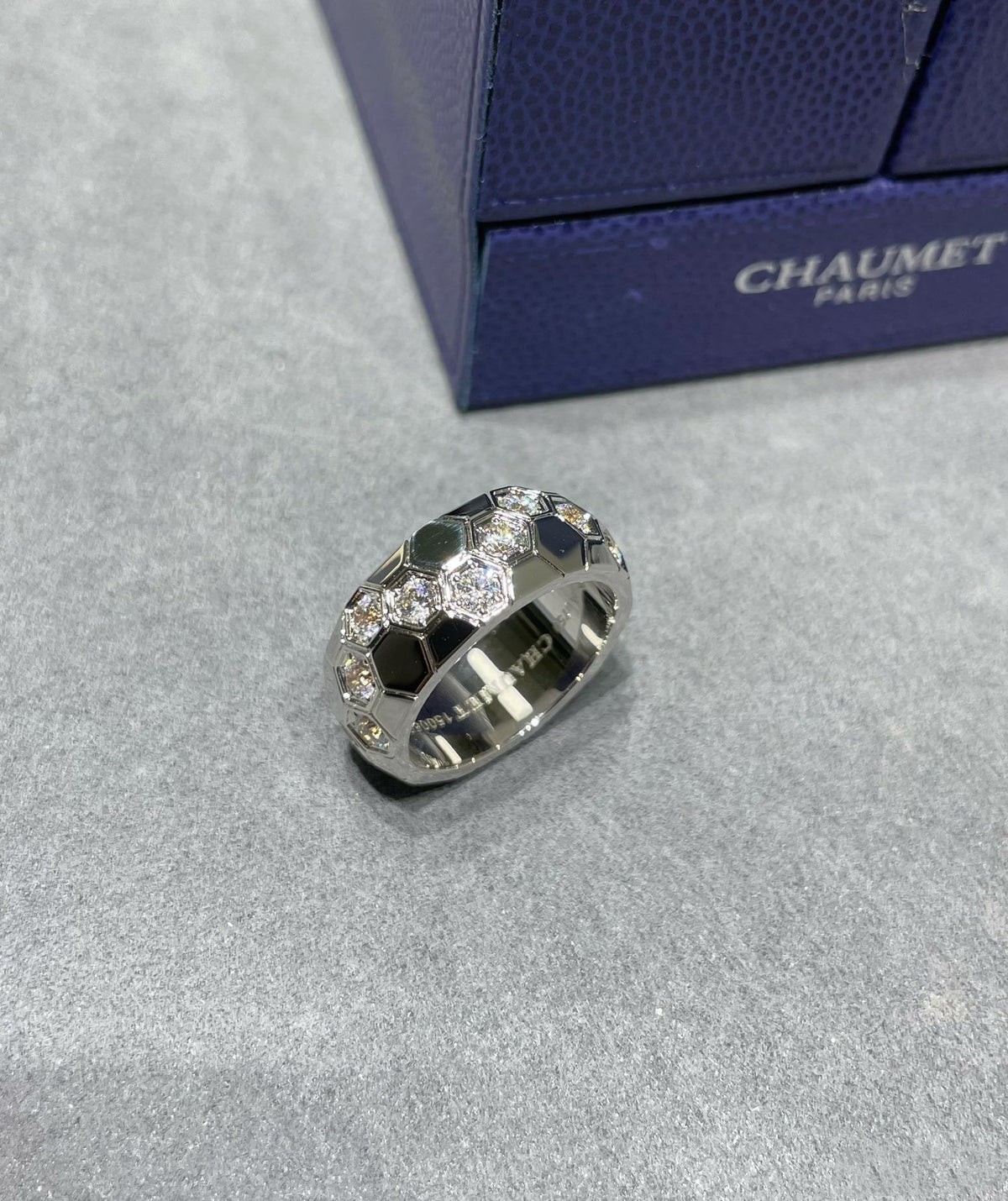 [Cyra]  BEE LOVE DIAMOND RING GROSS
