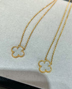 [Cyra]  CLOVER ROCK CRYSTAL ROSE GOLD NECKLACE