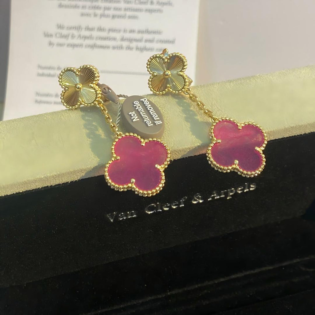[Cyra] NEW CLOVER 2 MOTIF PINK ENAMEL EARRINGS