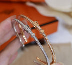 [Cyra]  DIAMOND-ENCRUSTED BRACELET THREE COLORS