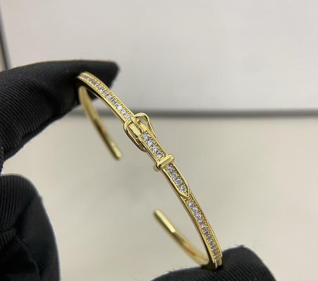 [Cyra]  DIAMOND-ENCRUSTED BRACELET THREE COLORS