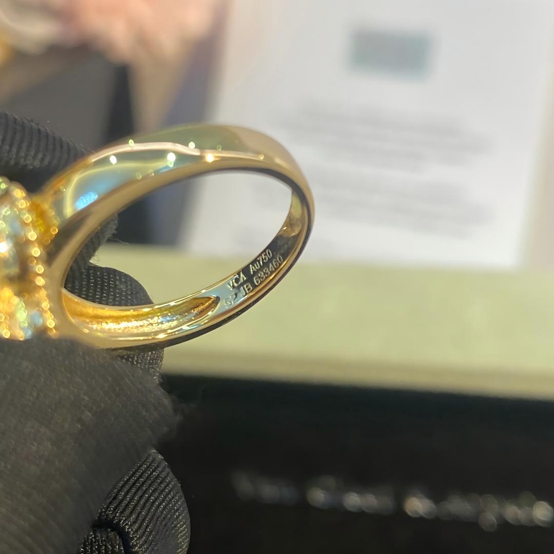 [Cyra] NEUE RINGE MIT ROSA EMAILLE-KLEEBLATT