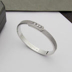 [Cyra] Move Noa Armreif mit Vollpavé-Diamanten