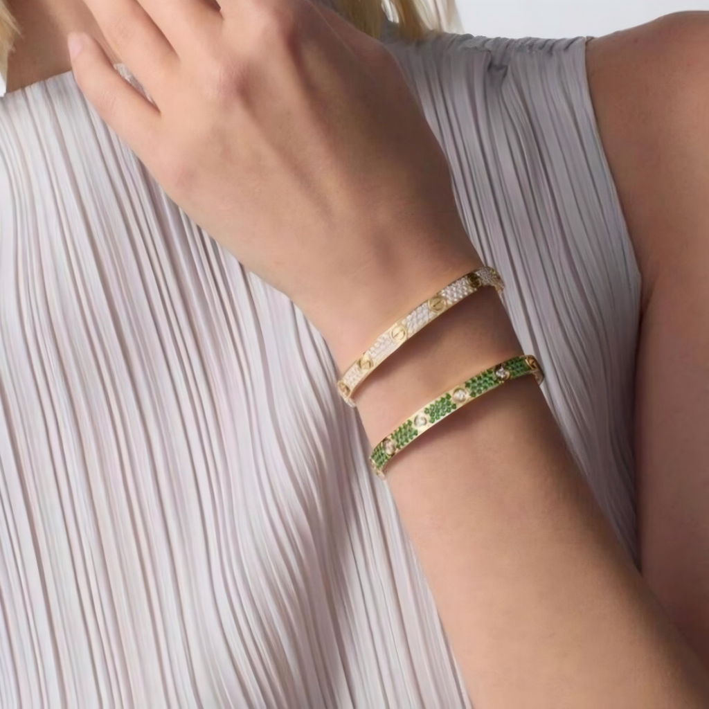 [Cyra] 2026 PAVE-EDELSTEIN-LIEBESARMBAND 6,1MM 10 DIAMANTEN