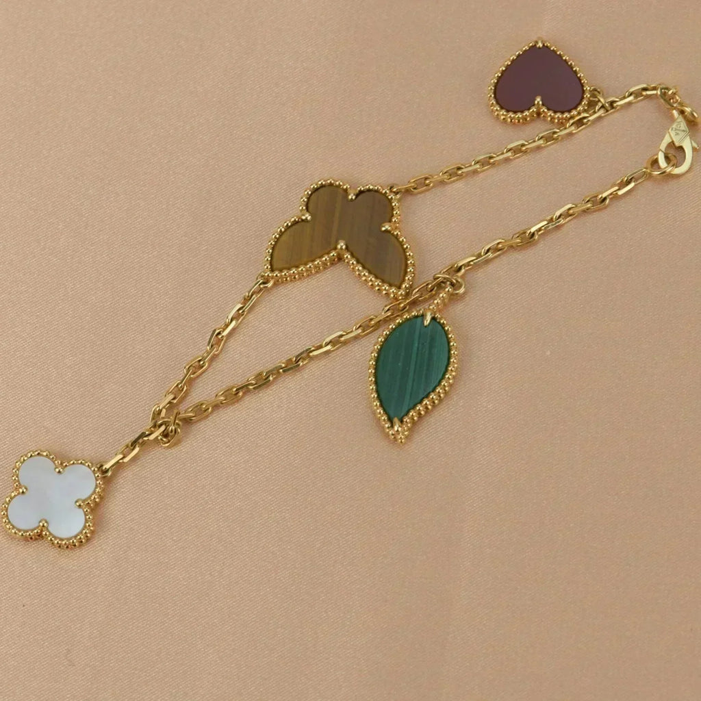 [Cyra] LUCKY SPRING 5-MOTIV-ARMBAND IN GOLD