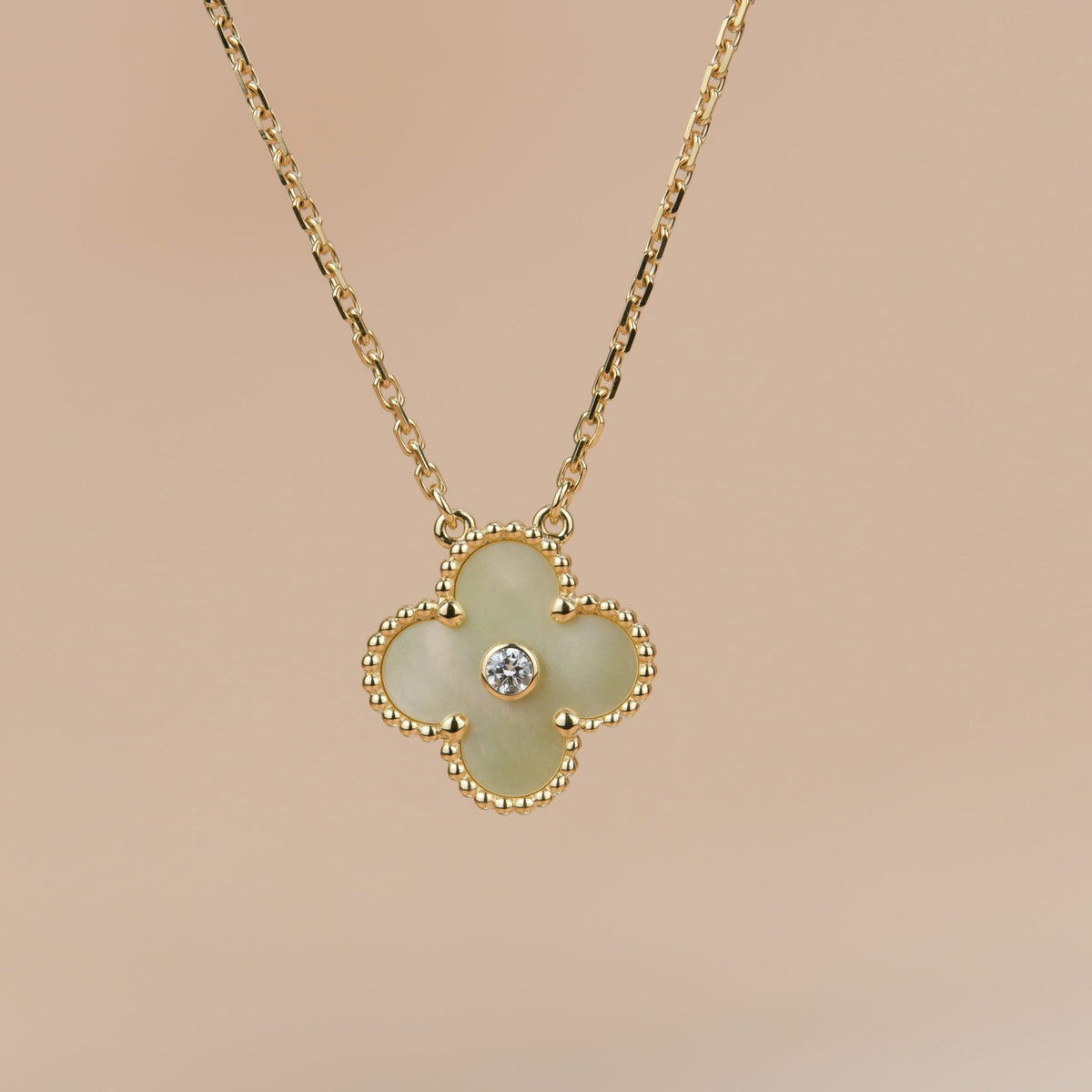 [Cyra] CLOVER 15MM DIAMANT GOLD PERLMUTT HALSKETTE