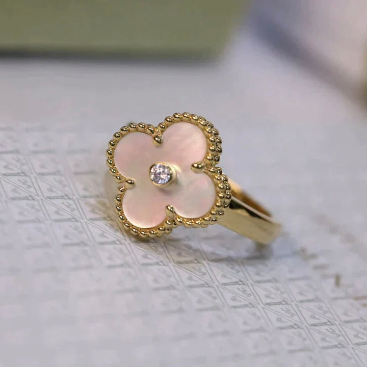 [Cyra] CLOVER PINK MOP RING GOLD DIAMANT