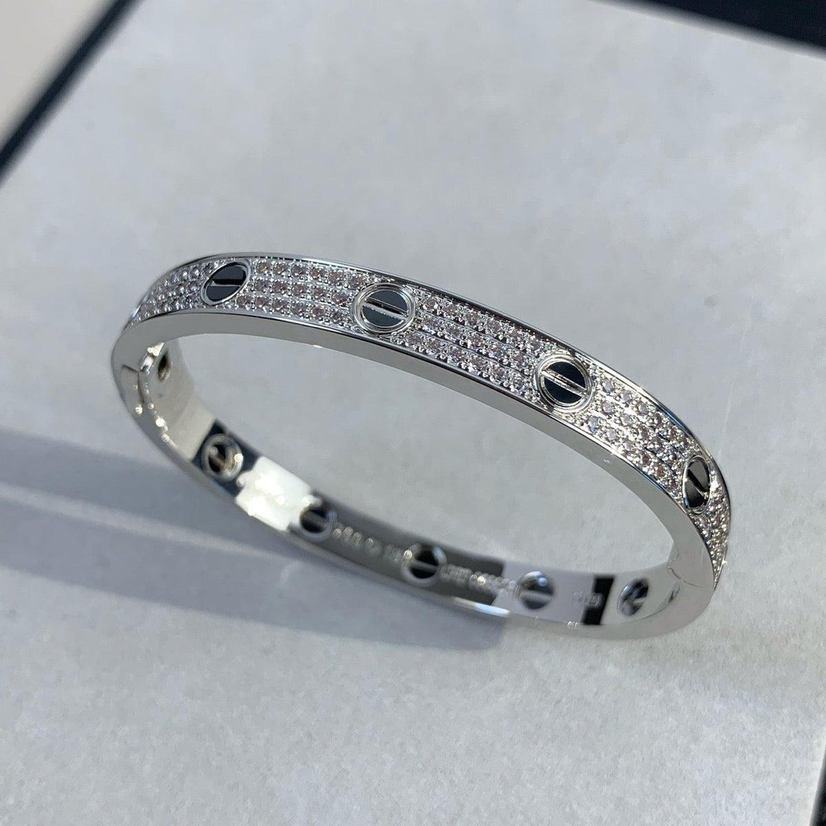 [Cyra] LOVE ARMBAND 6,1 MM DIAMANTBESETZTE KERAMIK